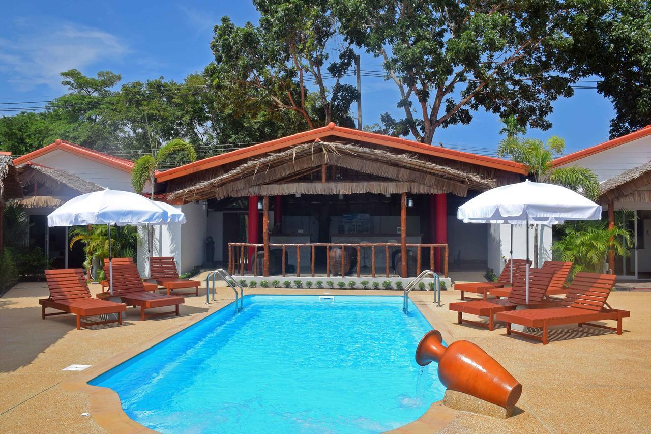 Vivi Bungalows Resort Nai Harn Extérieur photo